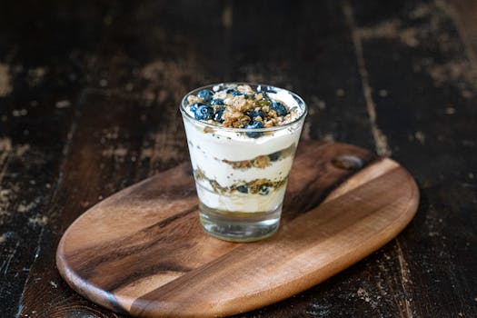 yogurt parfait with granola and berries