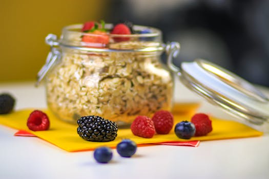 colorful jars of overnight oats